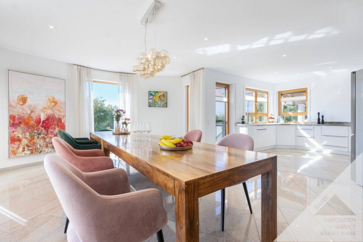 Großzügiges Traumhaus in bester Wohnlage von Maichingen – viel Raum, viel Natur, viel Lebensqualität, 71069 Sindelfingen