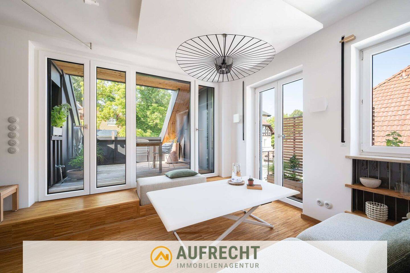 AUFRECHT °Wohnqualität neu definiert° – Exklusiv sanierte Wohnung in München