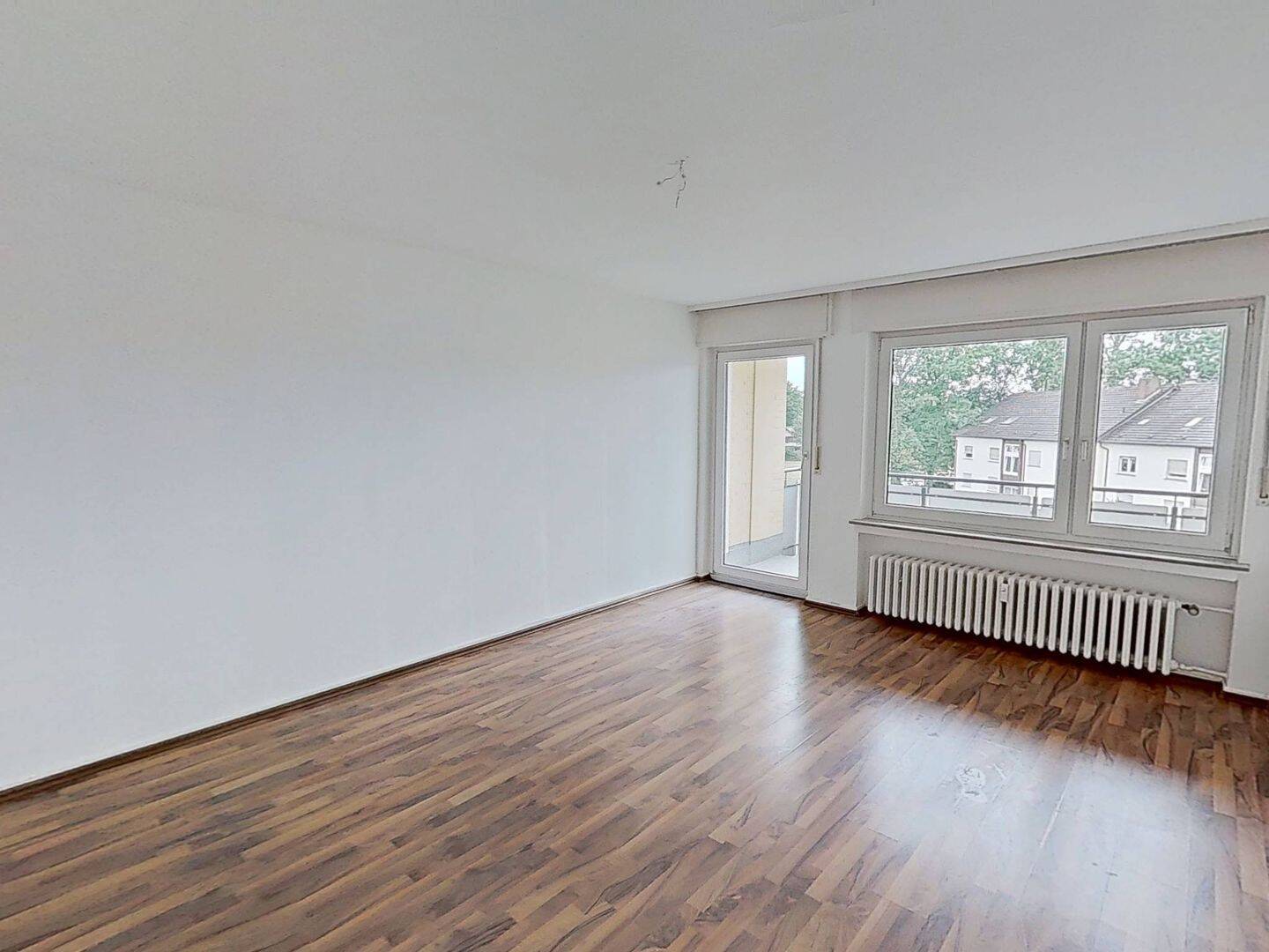 Helle 2-Zimmer-Wohnung mit BALKON, 33649 Bielefeld (Brackwede Holtkamp Quelle Ummeln)