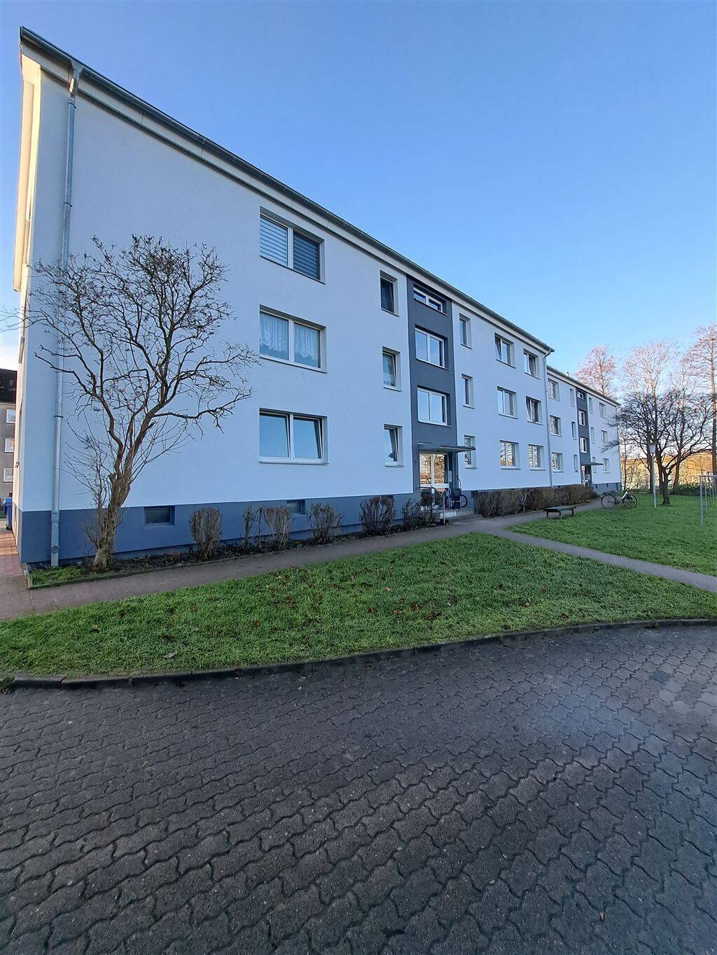 Charmante 2,5-Zimmer-Whg. mit Garage zu vermieten// Etatsrätin-Doos-Str.13 // Wilster, 25554 Wilster