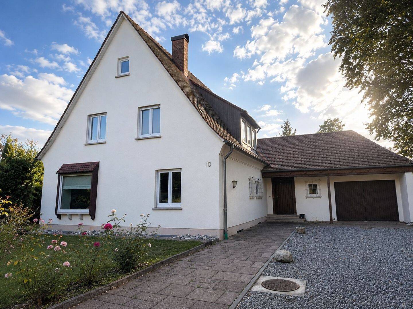Charmante Stadtvilla mit Garten & Freisitz in zentraler Lage von Günzburg, 89312 Günzburg