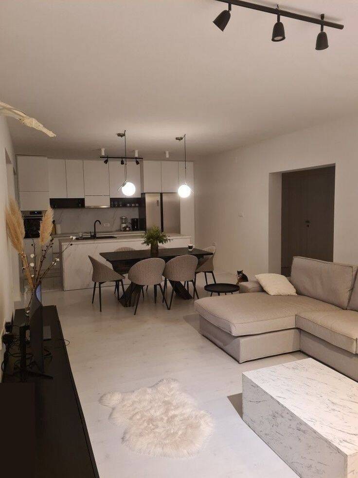 Sanierte Wohnung mit Aufzug und Balkon im Herzen von Jülich, 52428 Jülich