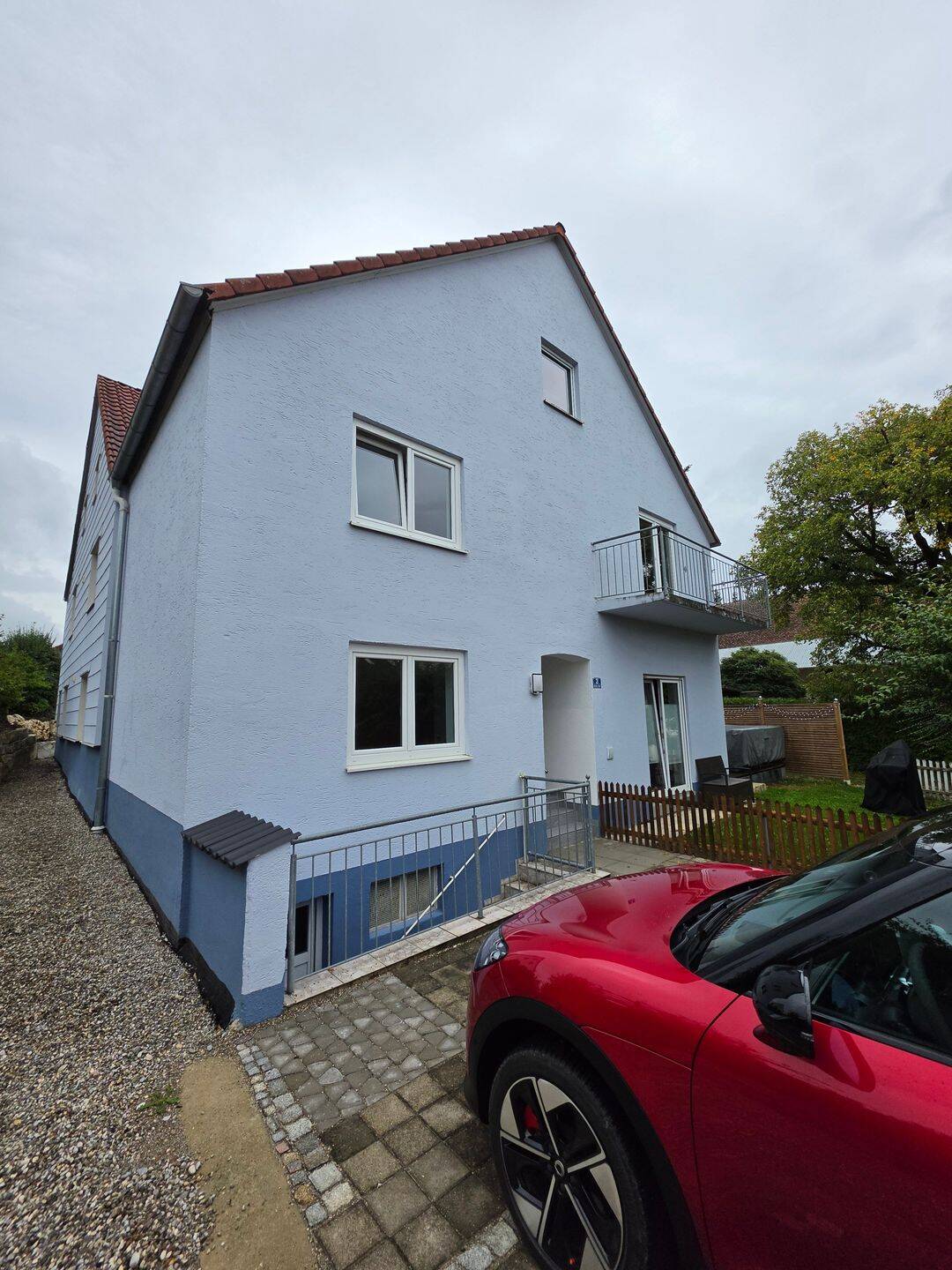 Herrliche 4-Zimmer-Wohnung mit Balkon, Garten und 2 Stellplätzen, 82178 Puchheim