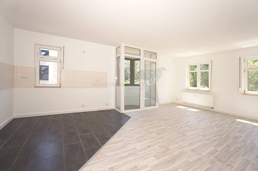 Großzügige, helle 5 Raum-Whg. mit Aufzug, Tageslichtbad mit Wanne und Dusche sowie TG-Stellplatz, 9126 Chemnitz (Altchemnitz Bernsdorf Gablenz Lutherviertel Sonnenberg)