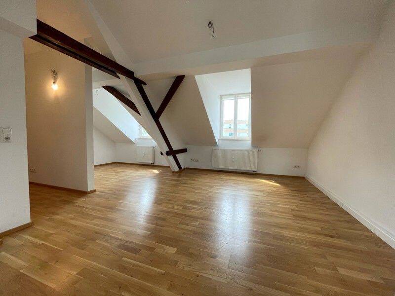 Moderne 1-Zimmer-Dachgeschosswohnung, 81249 München (Allach-Untermenzing Aubing-Lochhausen-Langwied Pasing-Obermenzing)