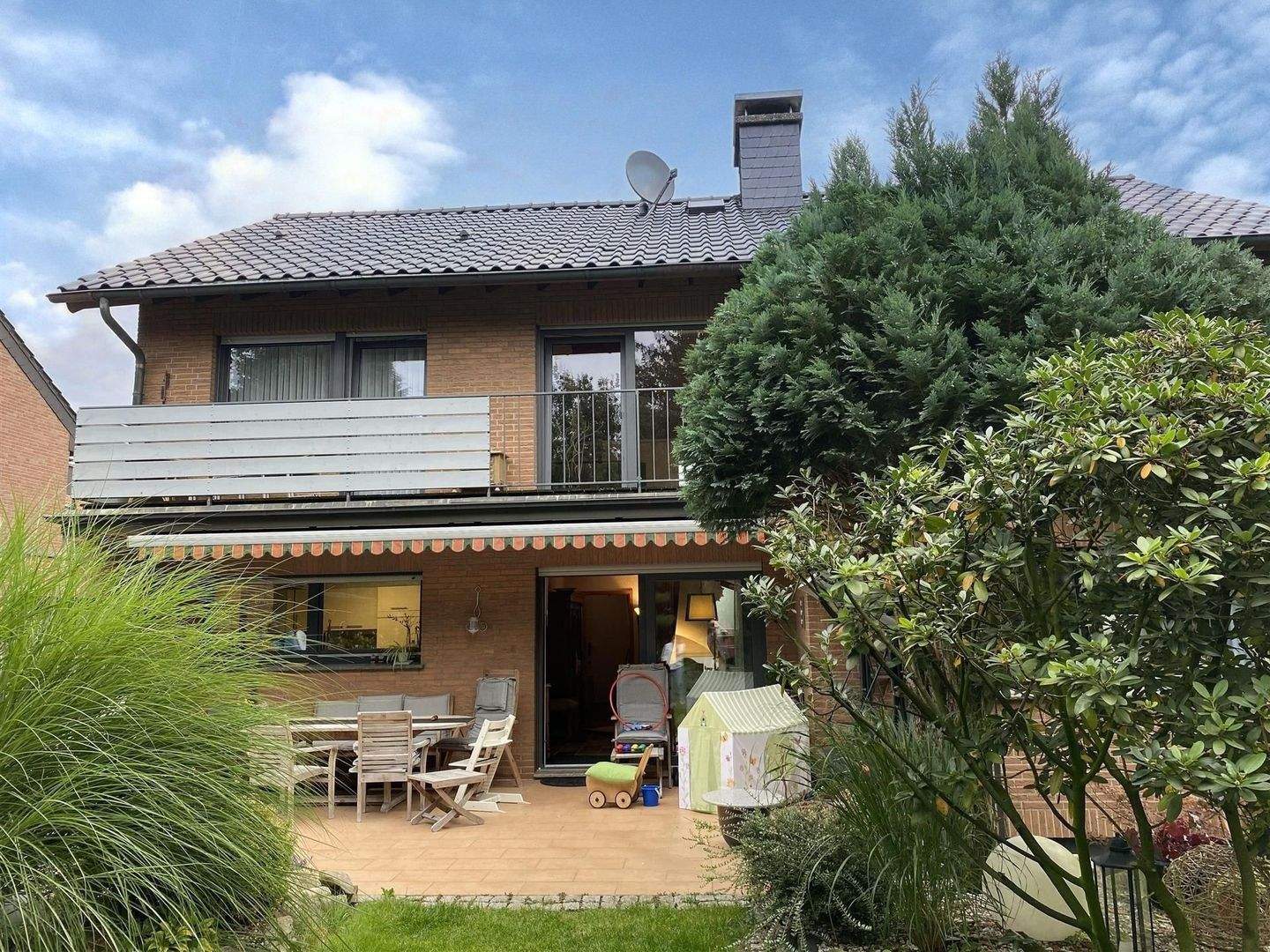 In zentraler und ruhiger Wohnlage von Olfen! Einfamilienhaus auch als Generationenhaus geeignet!, 59399 Olfen