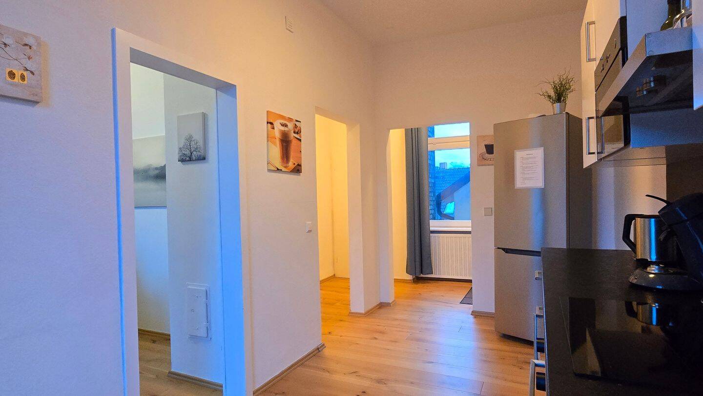 Stylisches WG-Zimmer nahe Karlsruhe – möbliert, zentral & flexibel (ideal für Studierende), 76275 Ettlingen