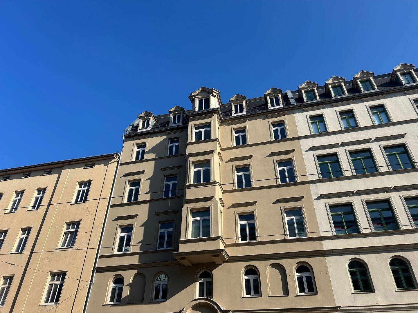 Attraktive 4-Raumwohnung mit Einbauküche, Tresor & Stuck!, 6108 Halle (Saale) (Altstadt Giebichenstein Innenstadt Paulusviertel Saaleaue)