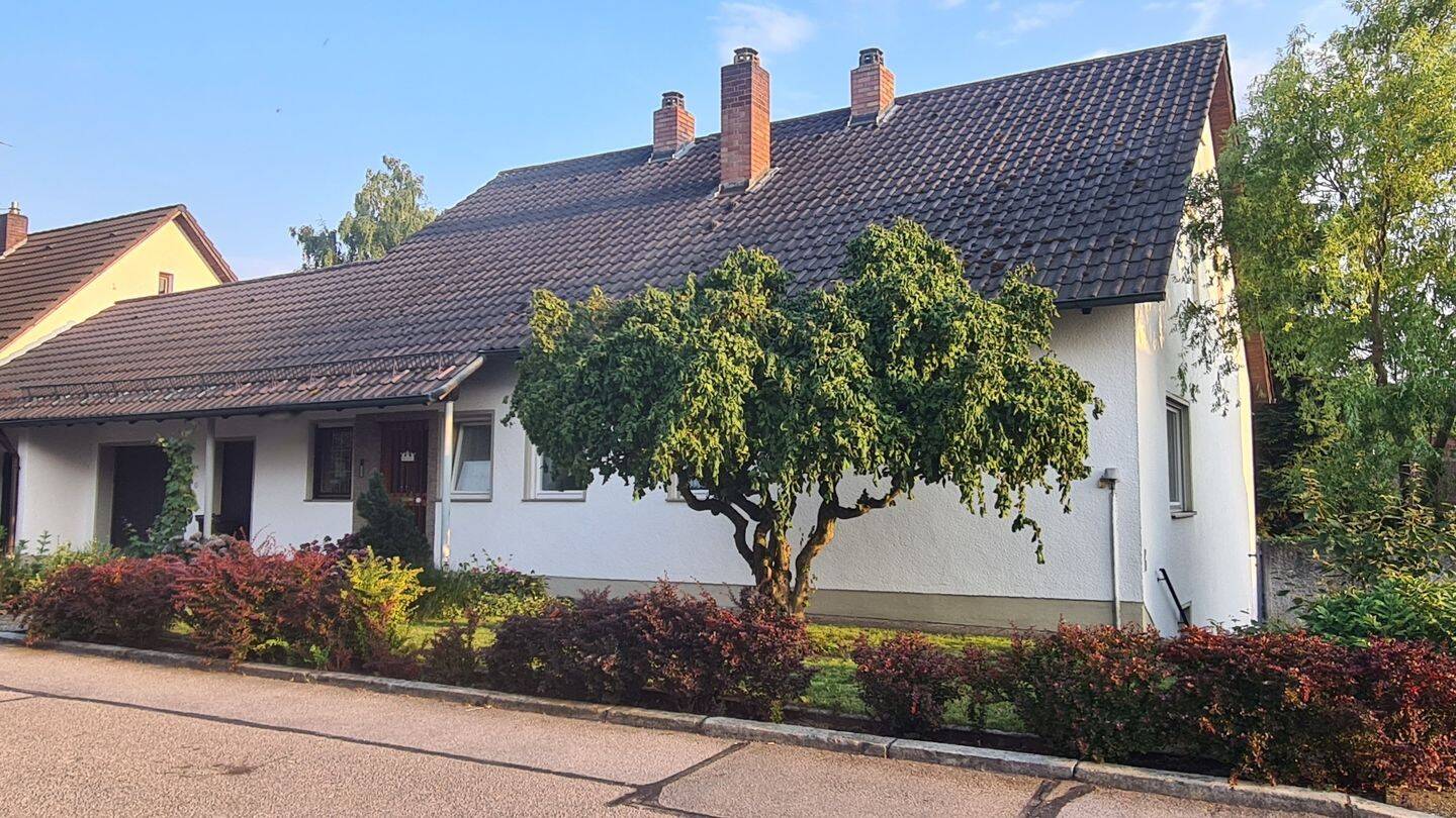 Zentrumsnahes Einfamilienhaus in Burglengenfeld, 93133 Burglengenfeld
