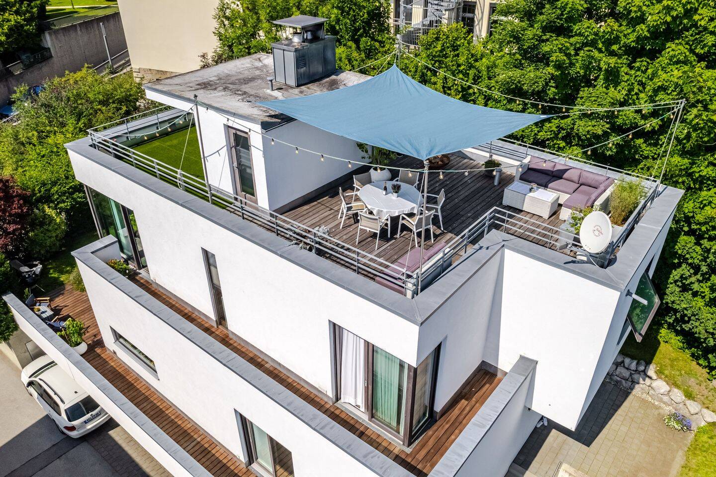 Exklusive Villa mit spektakulärem Alpen  und Seeblick, luxuriöser Ausstattung & weitläufigen Terrassen, 82319 Starnberg