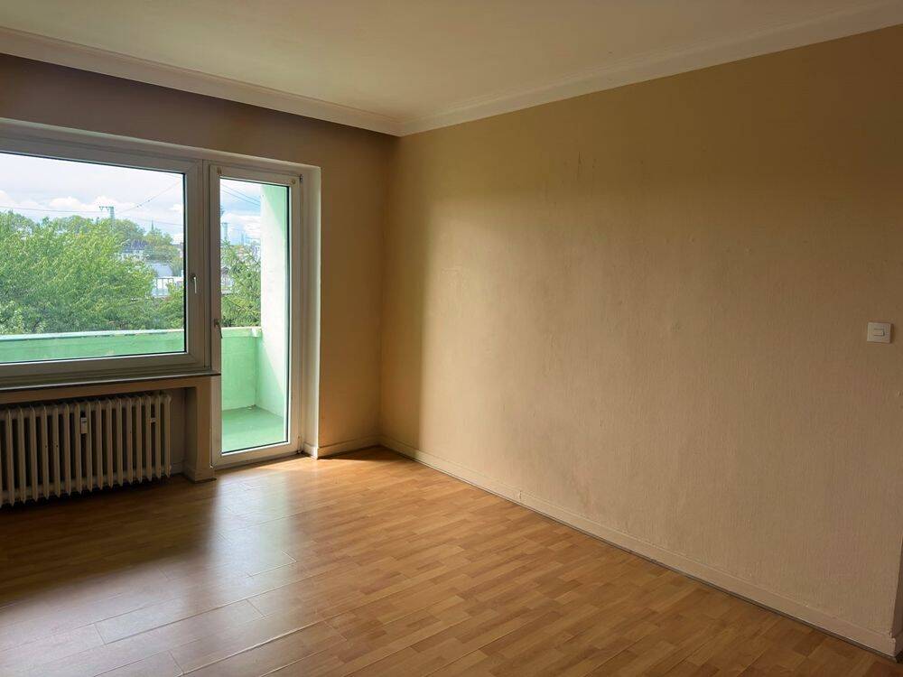 2 Zimmer Wohnung Nähe Volksgarten, 40227 Düsseldorf (Eller Oberbilk)