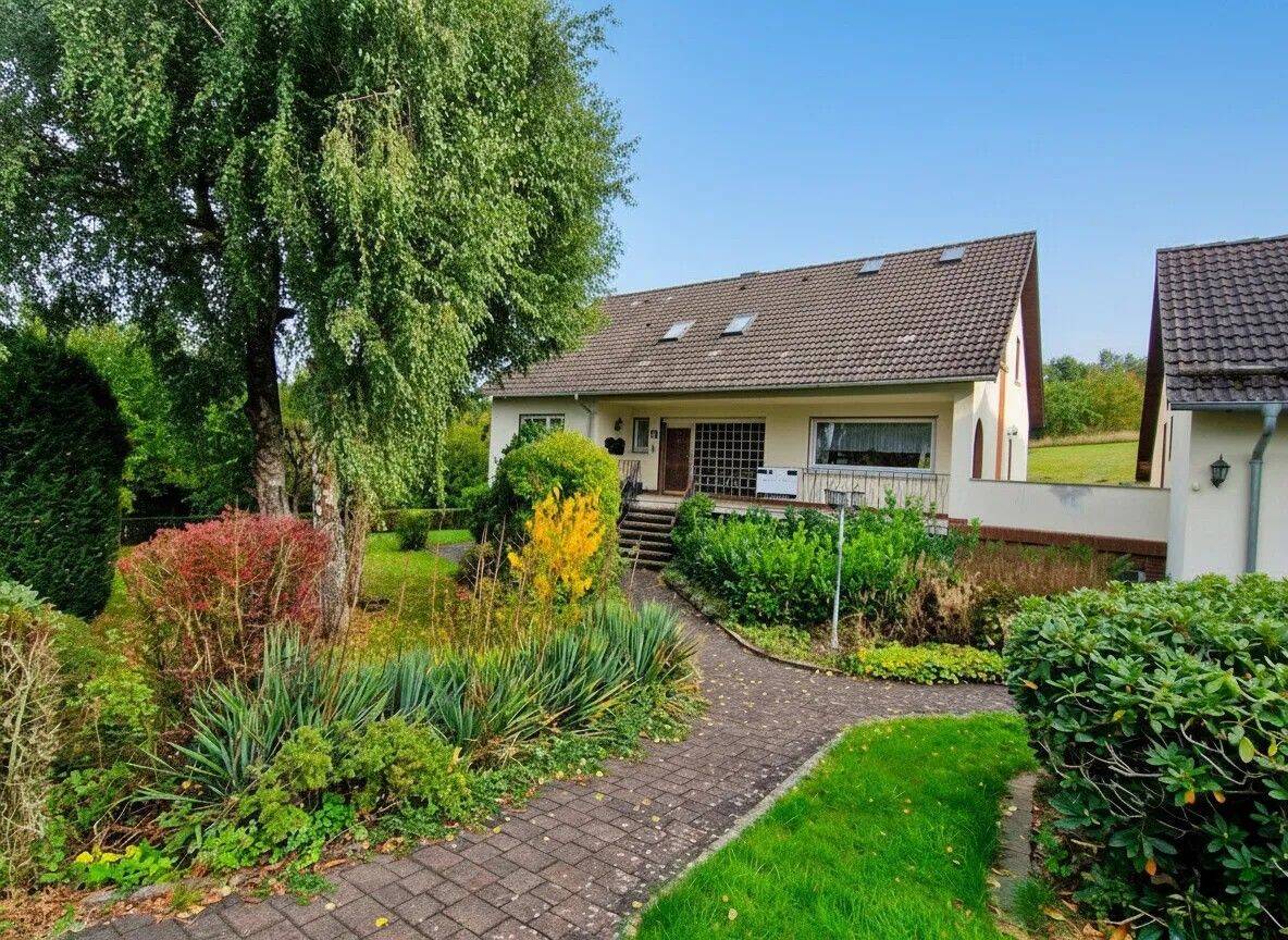 Freistehendes Landhaus mit viel Raum, Privatsphäre & Ausbaupotenzial, 36266 Heringen (Werra)