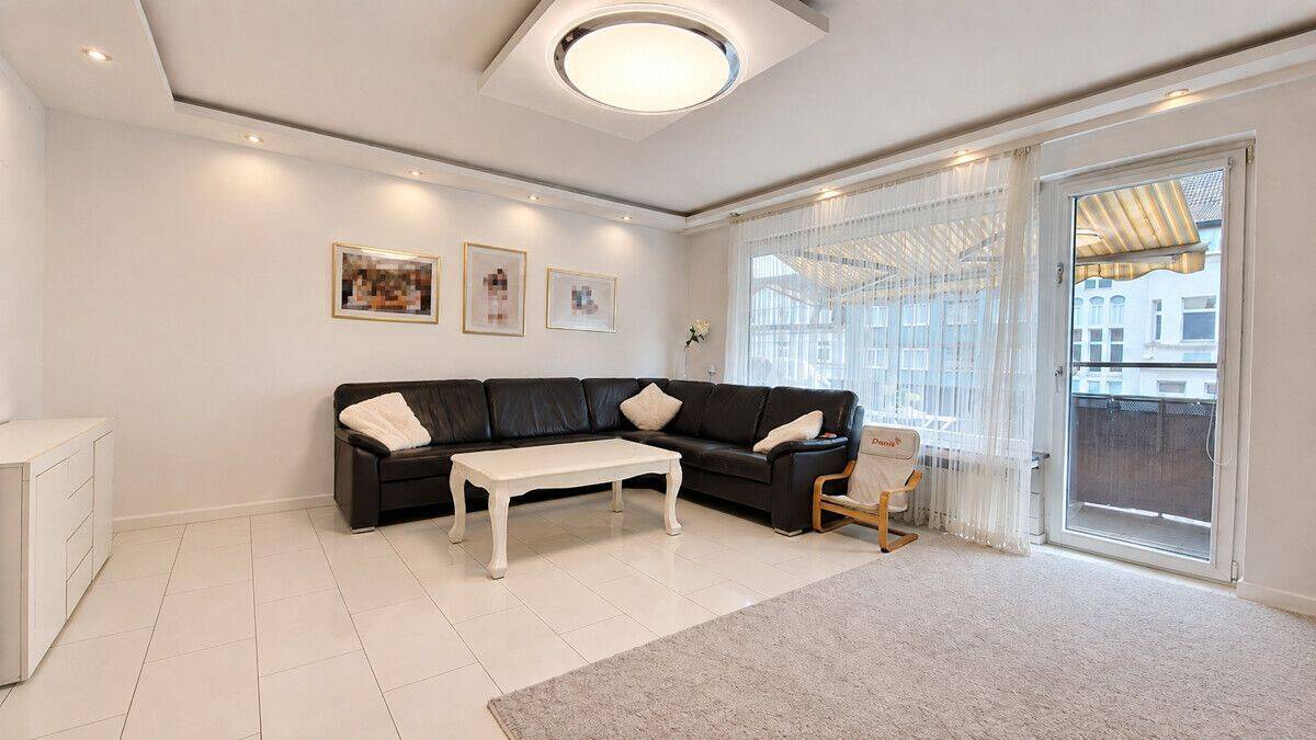 Viel Platz für die Familie – 4,5 Räume, Südbalkon & Gartenmitnutzung, 47137 Duisburg (Mittelmeiderich Obermeiderich Untermeiderich)