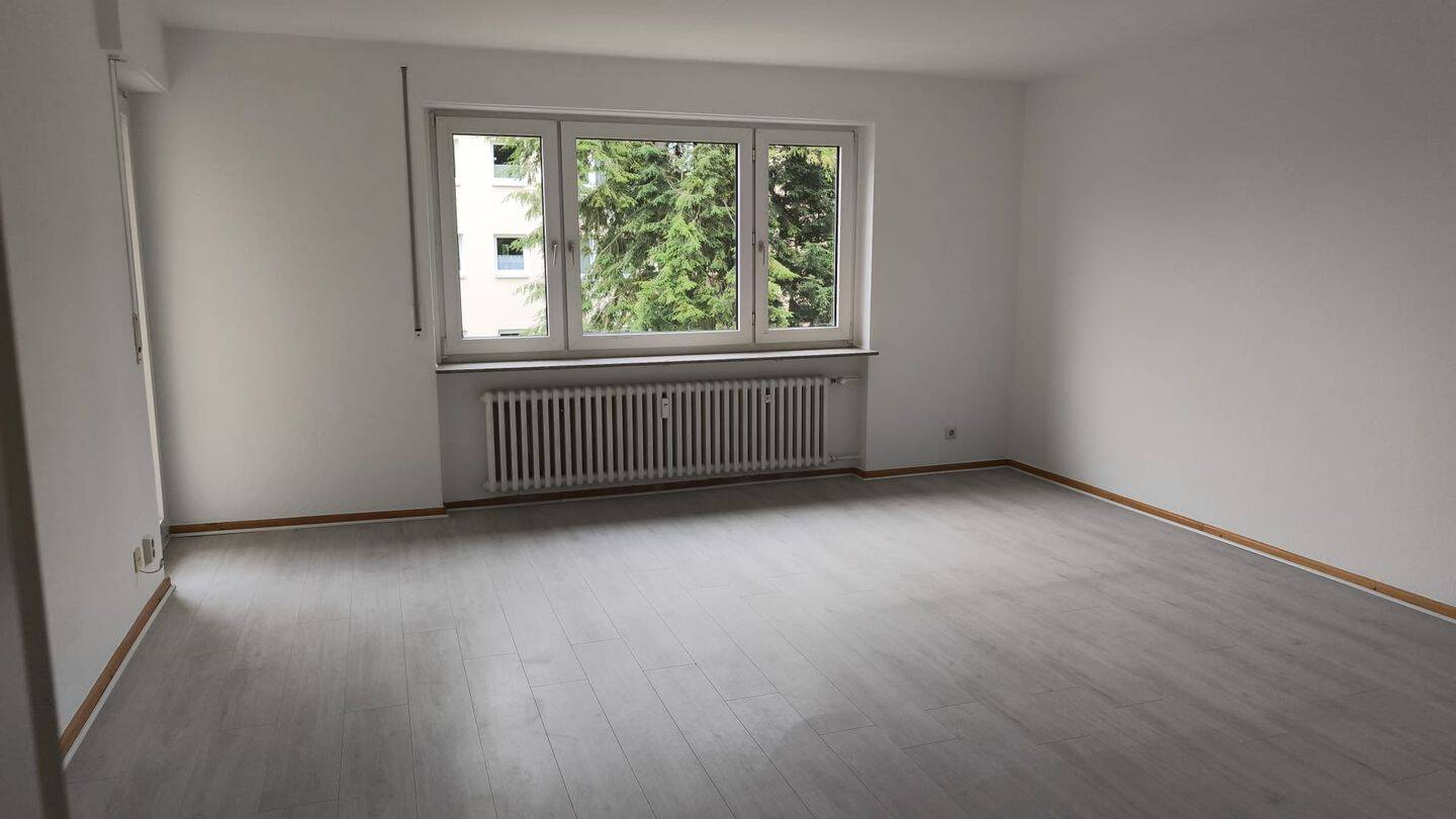 helle 3-Zimmer-Wohnung mit Balkon in Göttingen, Elliehausen, 37079 Göttingen