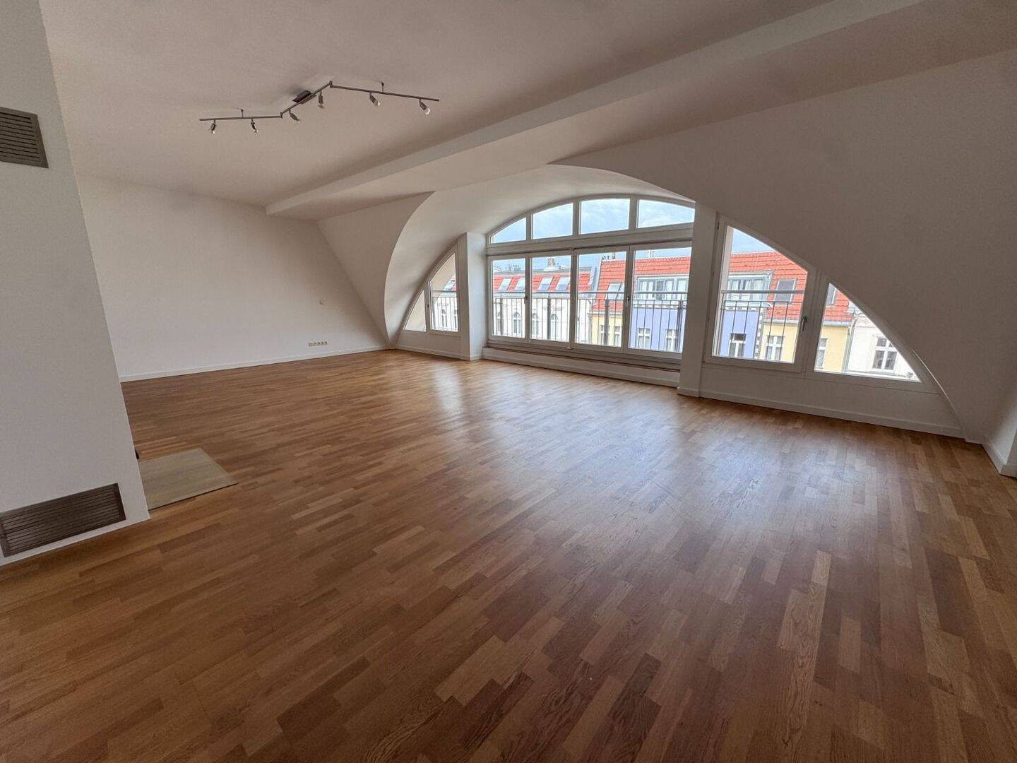 Helle 4-Zimmer Wohnung in Prenzlauer Berg!, 10437 Berlin (Pankow Prenzlauer Berg)