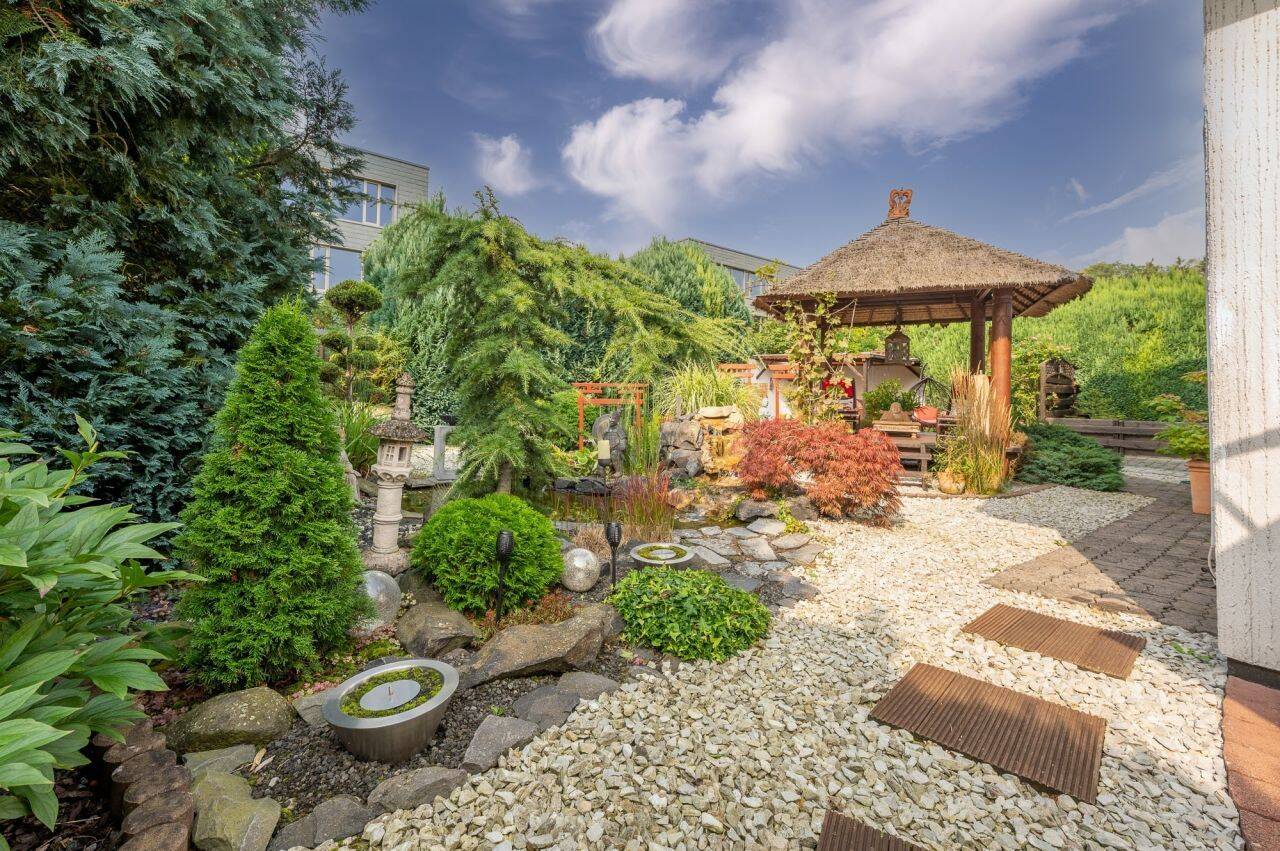 Raumriese mit japanischem Garten – Einfamilienhaus mit viel Charme in Friedrichsdorf, 61381 Friedrichsdorf
