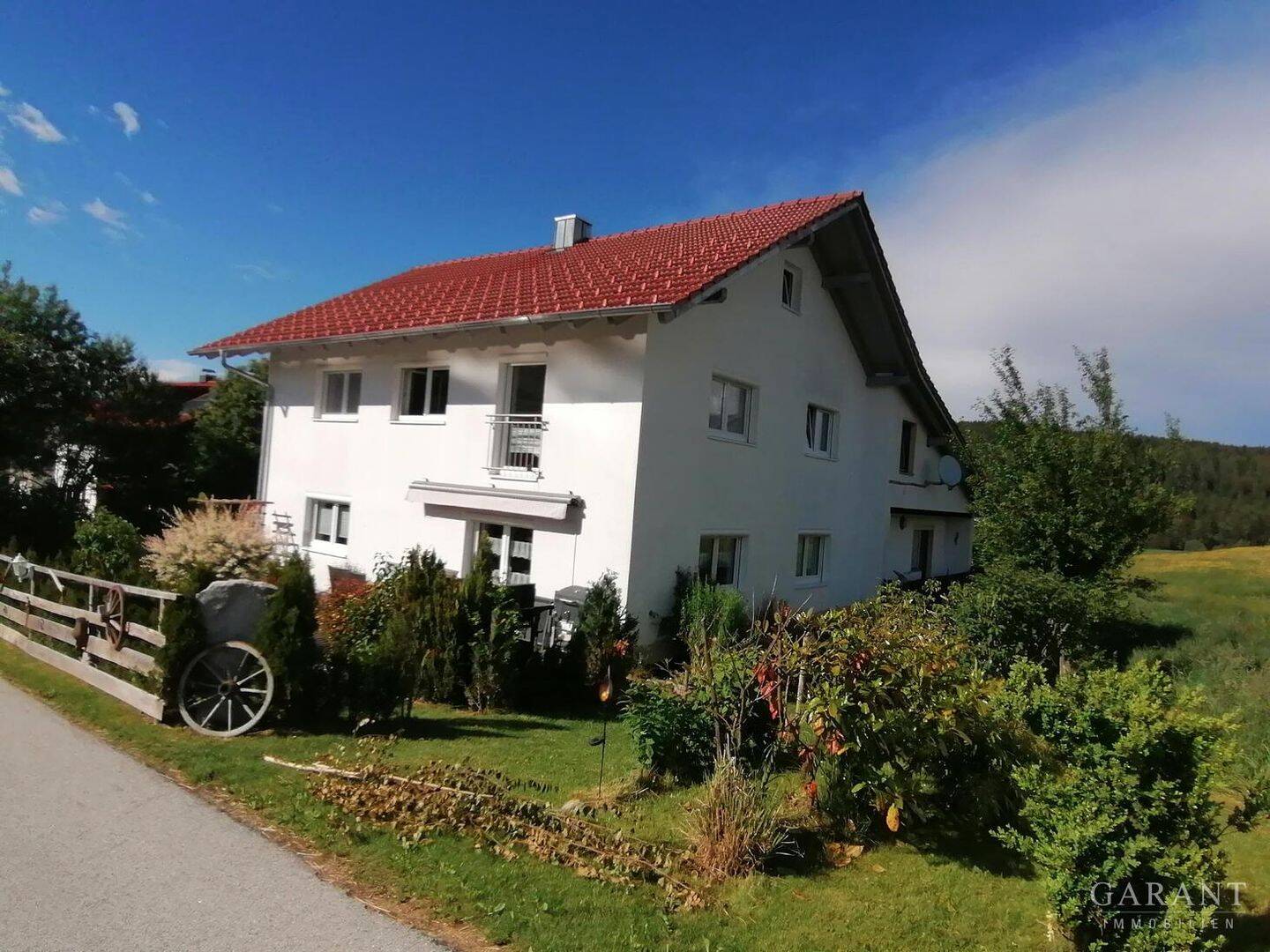 Einfamilienhaus mit zwei Eigentumswohnungen!, 94259 Kirchberg i. Wald
