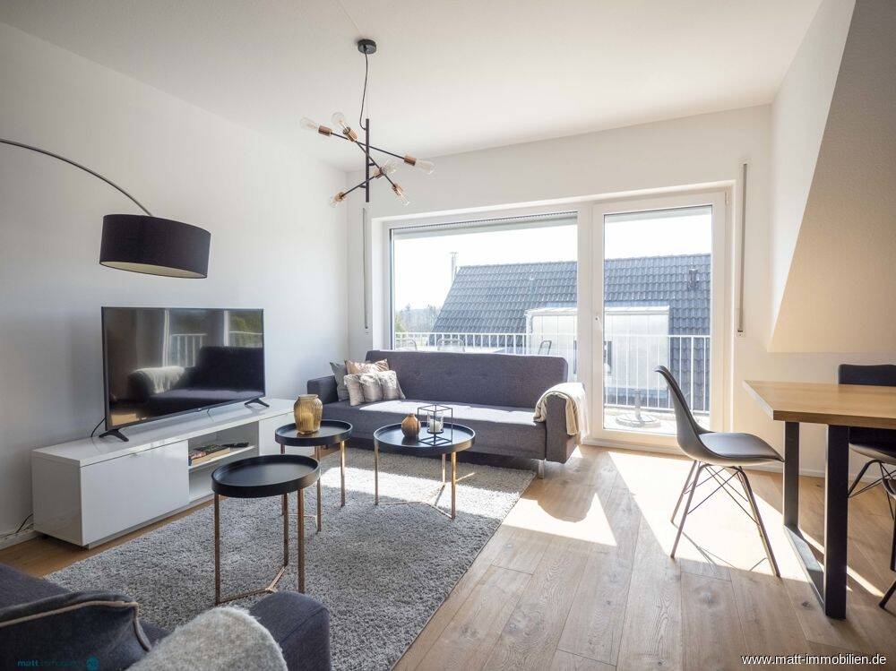 Voll ausgestattete moderne Dachgeschoss Wohnung in (Buchen-) Seenähe mit Balkon und Garage, 78315 Radolfzell am Bodensee