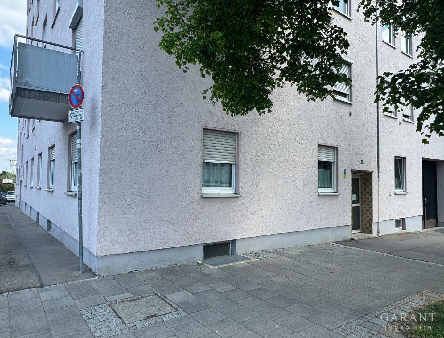 Gepflegte 3 Zimmer-Hochparterre-Wohnung mit Garage in Augsburg, 86159 Augsburg (Antonsviertel Hochfeld Innenstadt Universitätsviertel)