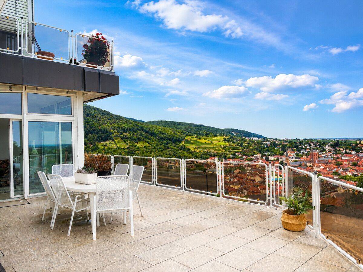 Über den Dächern von Neustadt- Historischer Charme, exklusives Penthouse-Flair und grenzenloser Weitblick!, 67434 Neustadt an der Weinstraße (Diedesfeld Hambach Neustadt-Stadt)