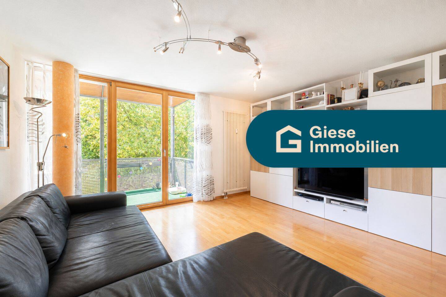 Helle 3-Zimmer Wohnung mit großem Balkon, 70619 Stuttgart (Heumaden Lederberg Riedenberg Sillenbuch)