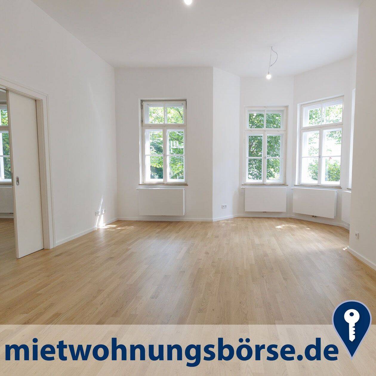 AIGNER – Großzügige Altbauwohnung mit Wintergarten und Loggia im Herzen von Nymphenburg, 80639 München (Laim Neuhausen-Nymphenburg)