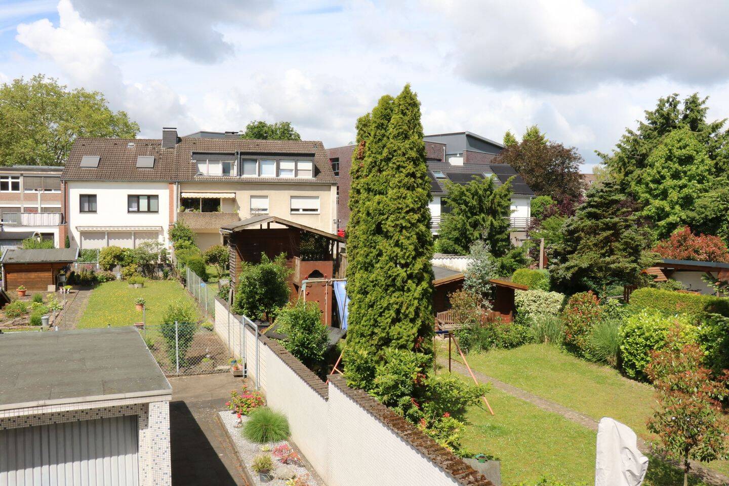 Innenstadt, schicke, modernisierte 3 Zimmer Wohnung mit Balkon und Garage, 40764 Langenfeld (Rhld.)