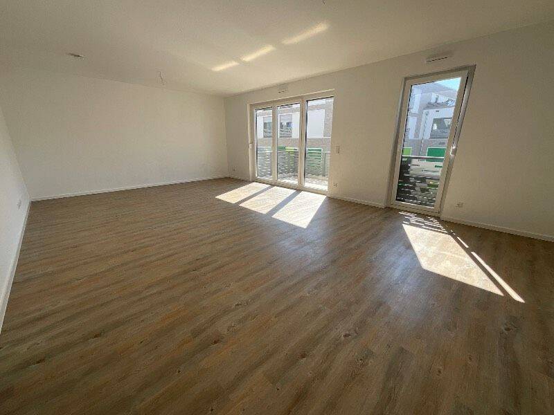 47124/45 Helle 3-Zimmer-Wohnung (ca. 95 m²) mit großem Balkon und bodentiefen Fenstern in Düsseldorf-Gatherhof, 40472 Düsseldorf (Hubbelrath Lichtenbroich Rath Unterrath)
