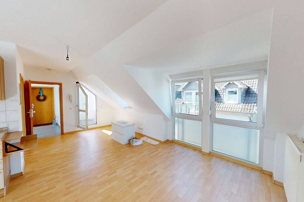 Sanierte 2-Zimmer-Wohnung mit Dachterrasse und Tiefgaragenstellplatz, 55411 Bingen am Rhein
