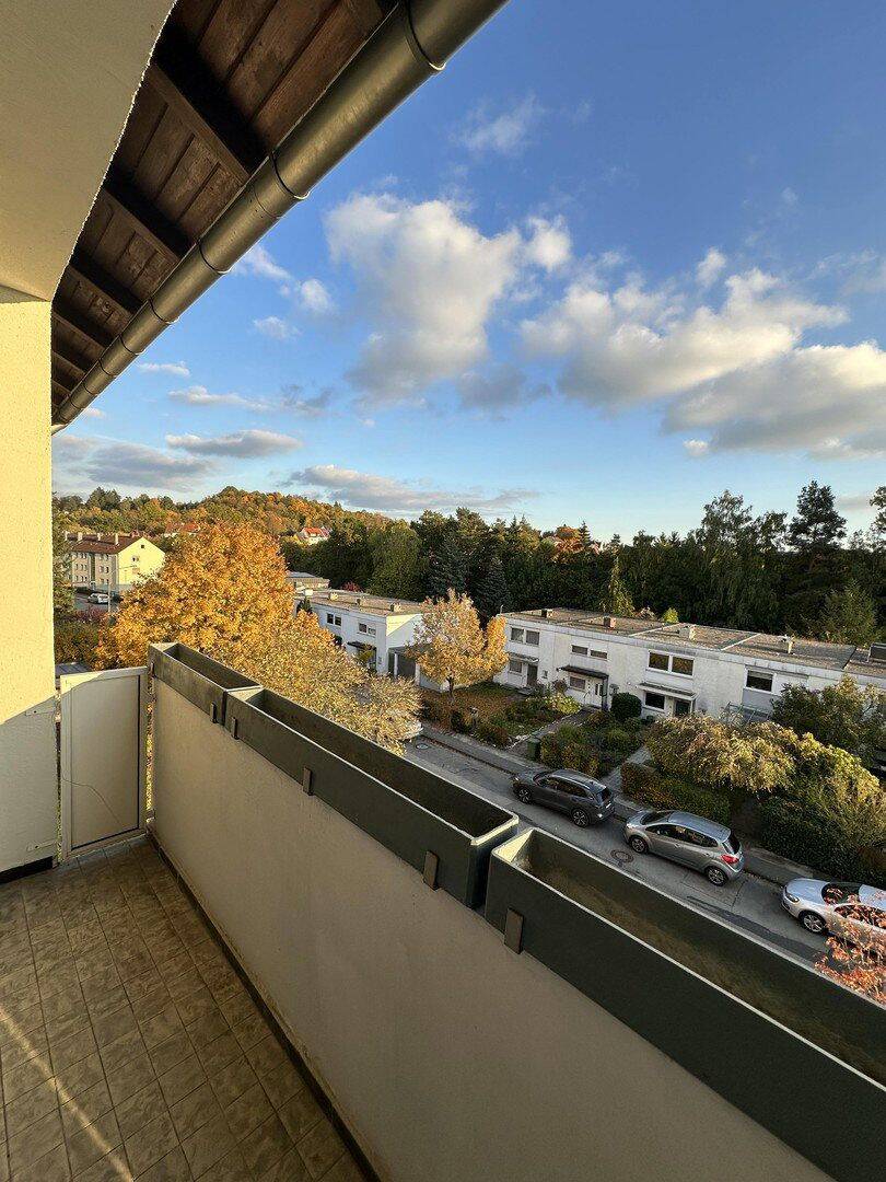Lichtdurchflutete 3-Zimmer-Wohnung | 3.OG | frisch renoviert | Einbauküche, Balkon, 91522 Ansbach