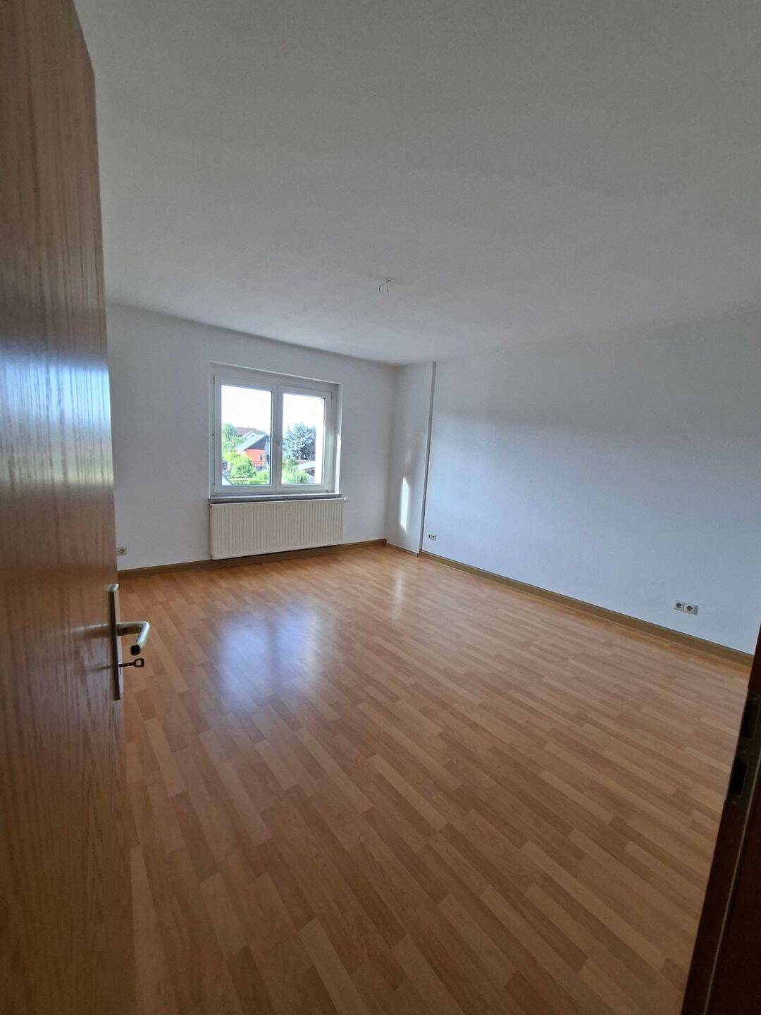 Renovierte 2 Raum Wohnung in Oberhohndorf Zwickau ab sofort zu vermieten, 8056 Zwickau