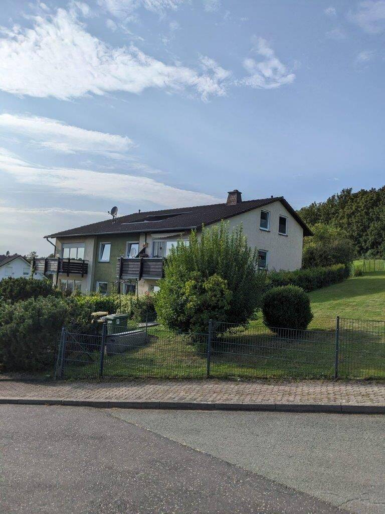 Schöne 3-Zimmer-Dachgeschosswohnung mit Balkon, 34289 Zierenberg