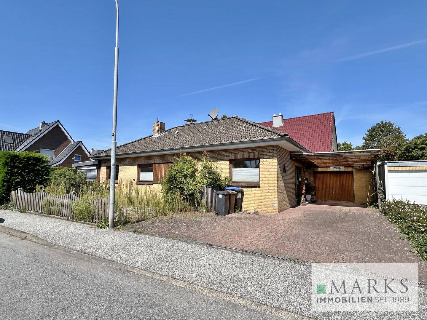 Bungalow mit Garage und Wintergarten auf Eigenland – mit Sanierungsbedarf und viel Potenzial, 23556 Lübeck (Buntekuh Sankt Lorenz Nord Sankt Lorenz Süd)