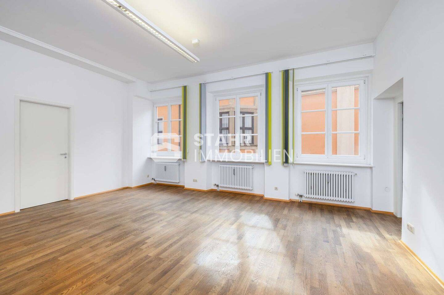 Charmante 4-Zimmer-Altbauwohnung im Herzen Augsburgs, 86150 Augsburg (Innenstadt)