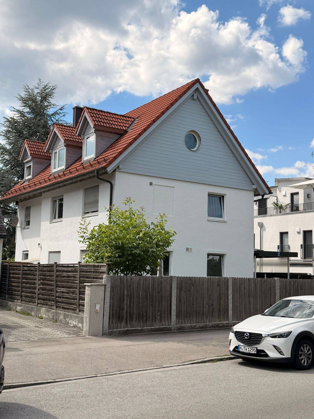Großzügige und helle 5-Zimmer-Maisonettewohnung in München-Waldperlach, 81739 München (Ramersdorf-Perlach)