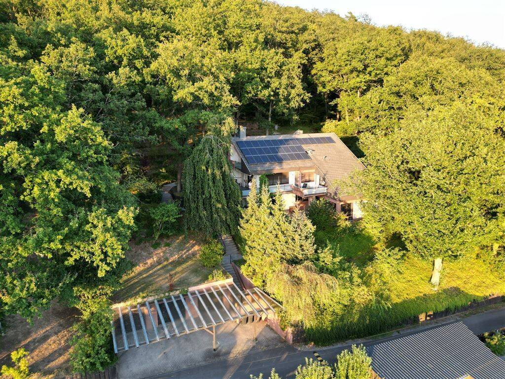 „Exklusives Anwesen am Waldrand – ca. 477 m² Wohnkomfort auf ca. über 6.300 m² Privatsphäre“, 63911 Klingenberg a. Main