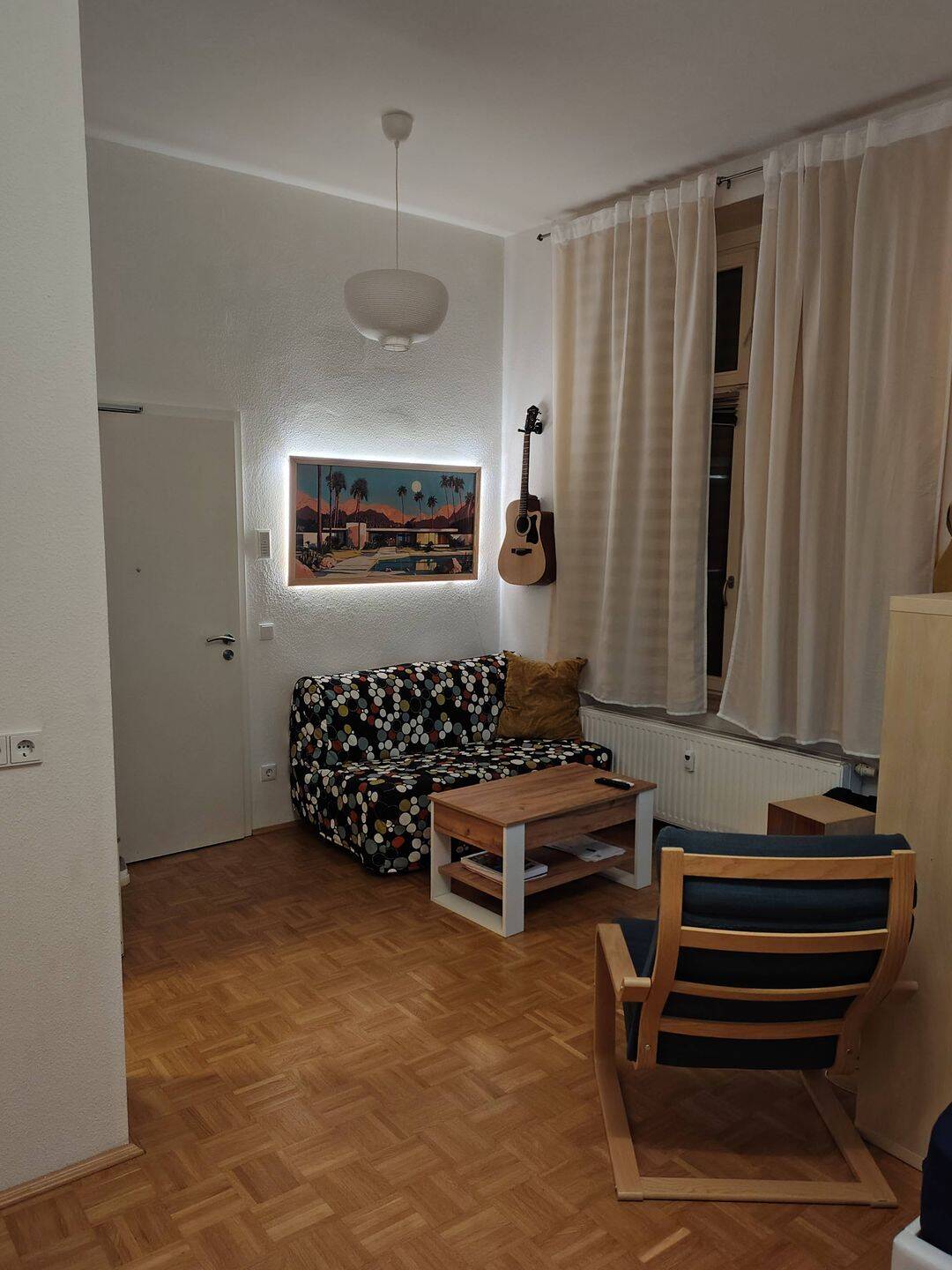 Gemütliche, voll möblierte 1-Raum-Wohnung mit Terrasse und Blick ins Grüne, 1069 Dresden