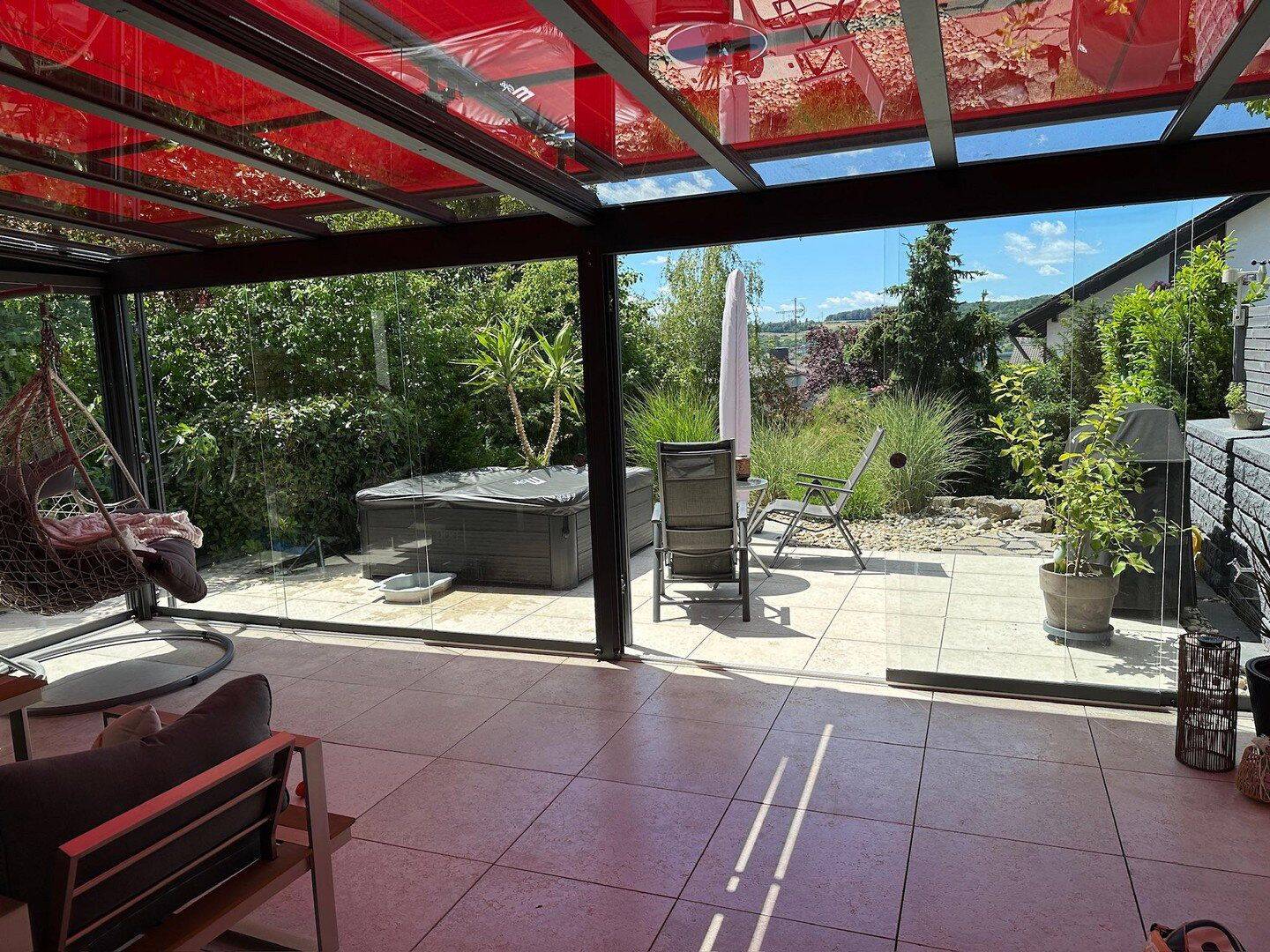 Schönes Smarthome, top renoviert, Wintergarten, PV, Carport, Garten, 97209 Veitshöchheim