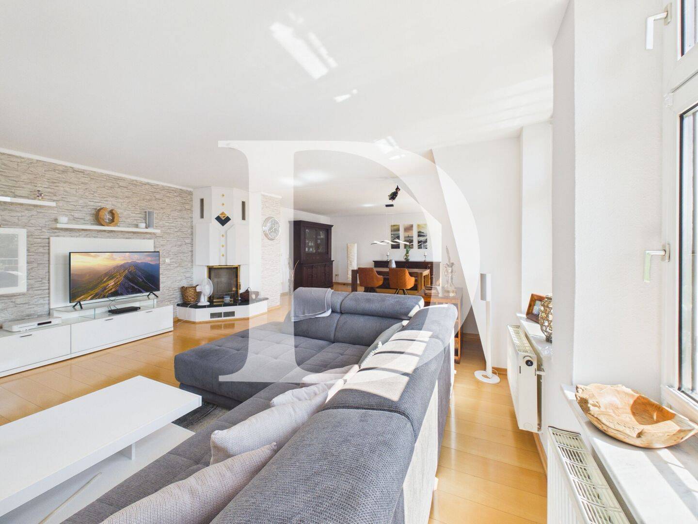 Exklusive Wohnung mit großer Dachterrasse, 86159 Augsburg (Antonsviertel Hochfeld Innenstadt Universitätsviertel)