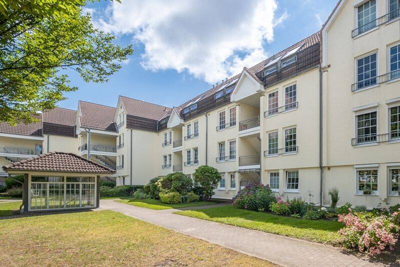 westimmobilien: Familiendomizil sucht neue Eigentümer… 4 Zimmer Maisonette-Wohnung mit perfekter Infrastruktur, 22869 Schenefeld