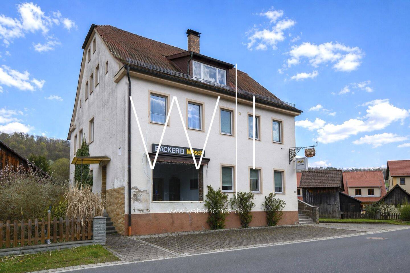 Sanierungsbedürftiges Wohn- und Geschäftshaus mit großem Potenzial in zentraler Lage von Ködnitz, 95361 Ködnitz