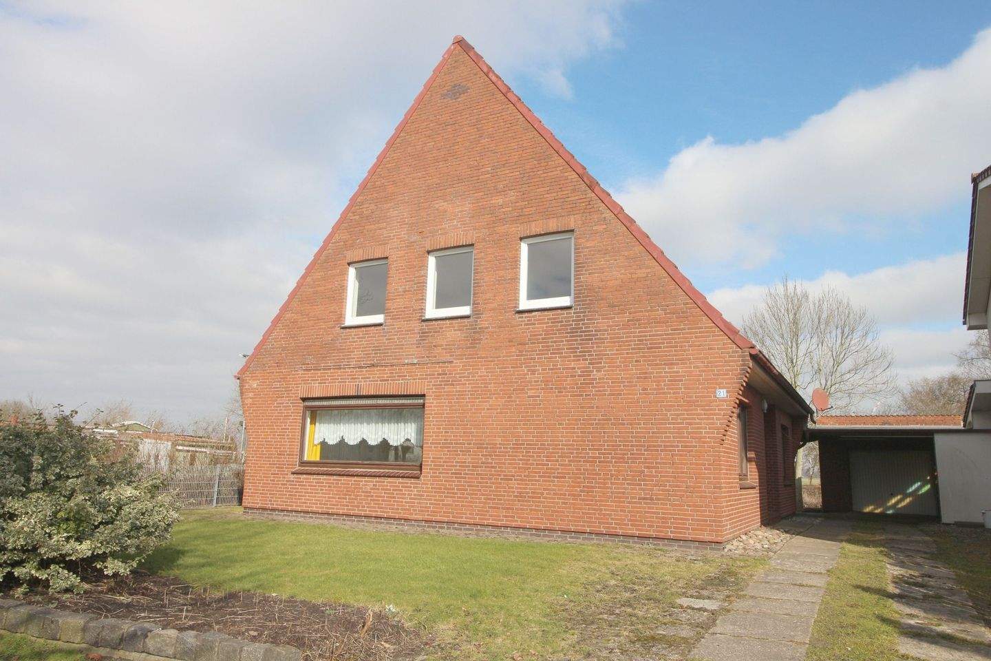 Einfamilienhaus mit viel Platz in und ums Haus, 25764 Reinsbüttel