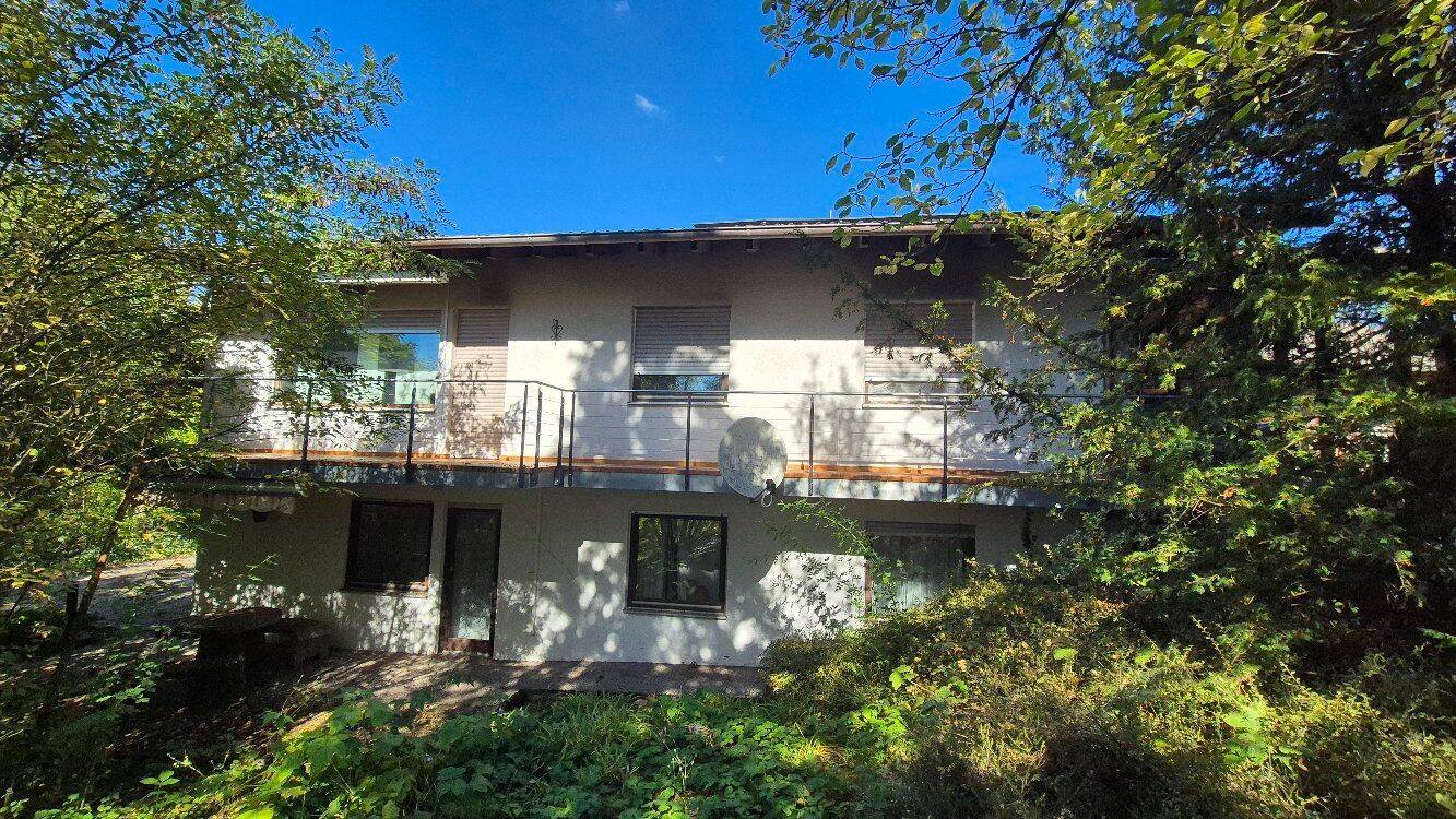Degernau – großes Einfamilienhaus in schöner Lage, 79793 Wutöschingen