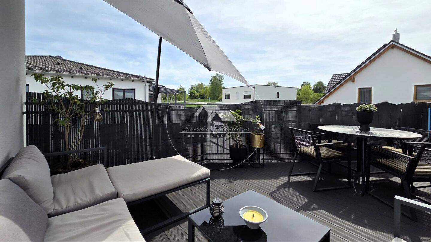 Exklusives Juwel mit großem Balkon, Designküche & hochwertiger Ausstattung in Top-Lage von Teublitz, 93158 Teublitz
