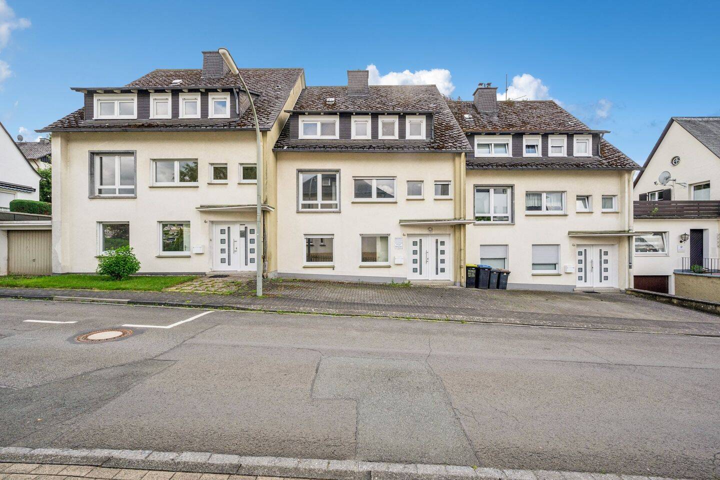 Attraktives Mehrfamilienhaus mit Potenzial – zwei Einheiten sofort verfügbar, 59872 Meschede