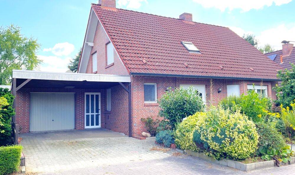 Geräumiges Wohnhaus mit Garage u. Garten in beliebter Siedlungslage von Papenburg, 26871 Papenburg