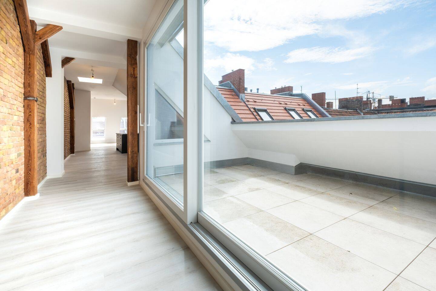 Modernes 5-Zimmer-Dachgeschoss im Reuterkiez, 12047 Berlin (Neukölln Kolonie Freie Stunde)