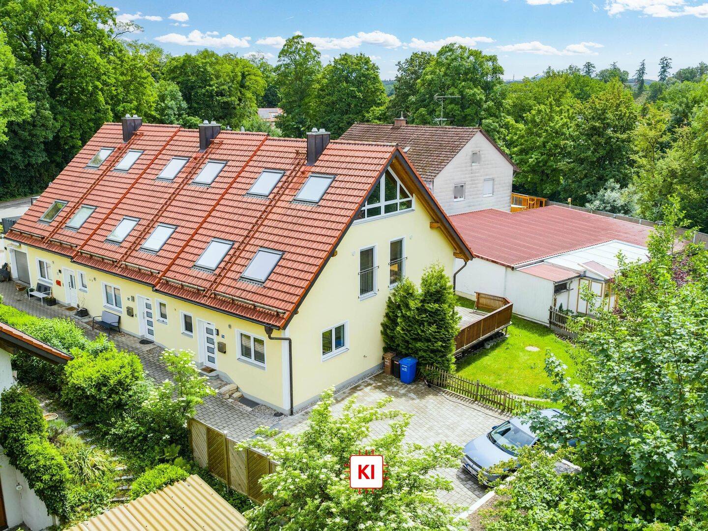 Charmantes Reiheneckhaus in Top Lage in Grafrath, 82284 Grafrath