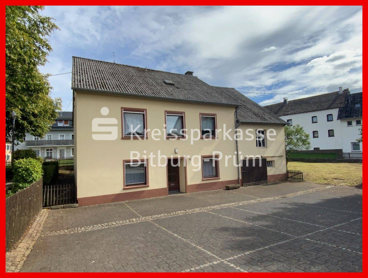 Einfamilienhaus mit Nebengebäude und schönem Grundstück, 54597 Lünebach