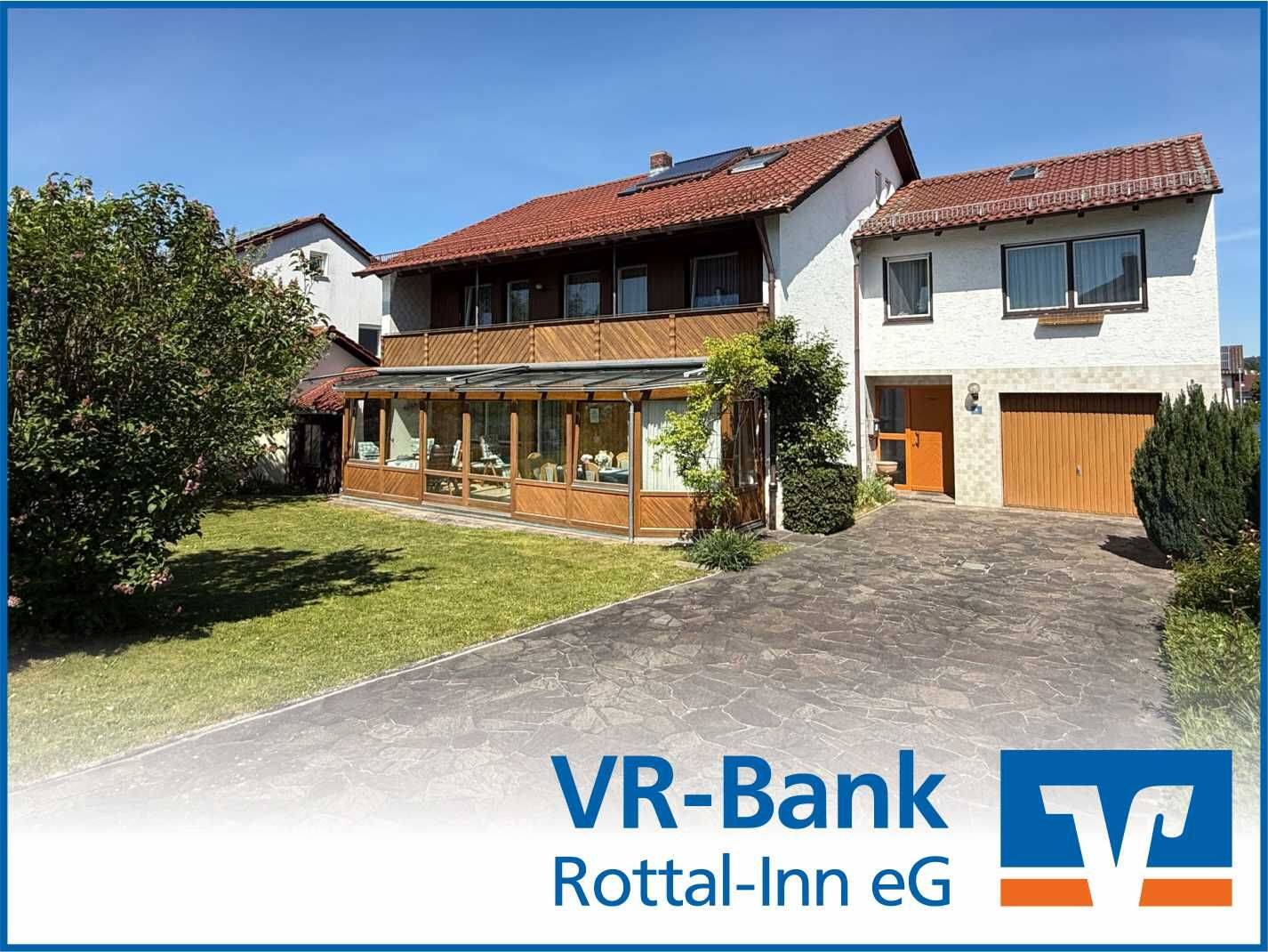 Ein-/Zweifamilienhaus mit Garage in urbaner Lage – Tolle Gelegenheit in Pfarrkirchen, 84347 Pfarrkirchen